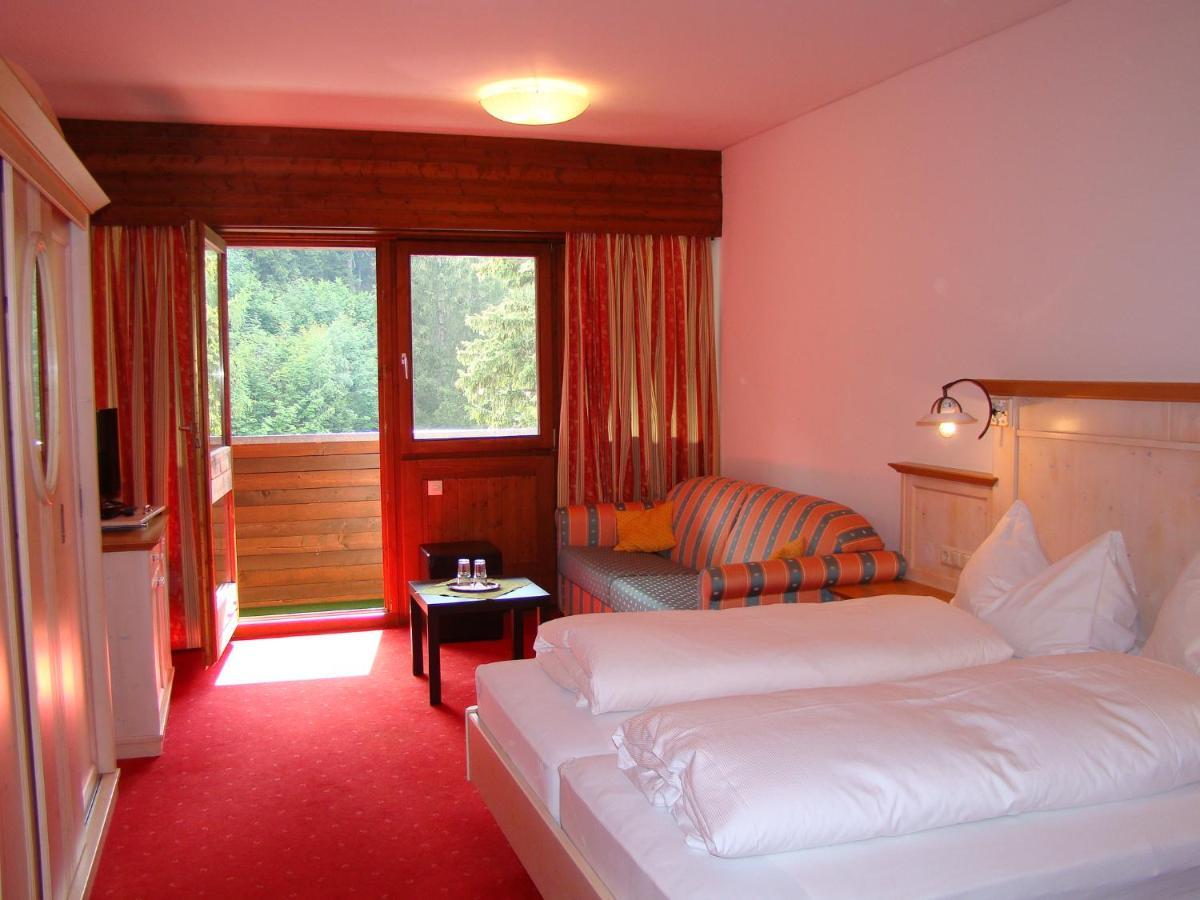 מאוטרנדורף Hotel Neuwirt מראה חיצוני תמונה