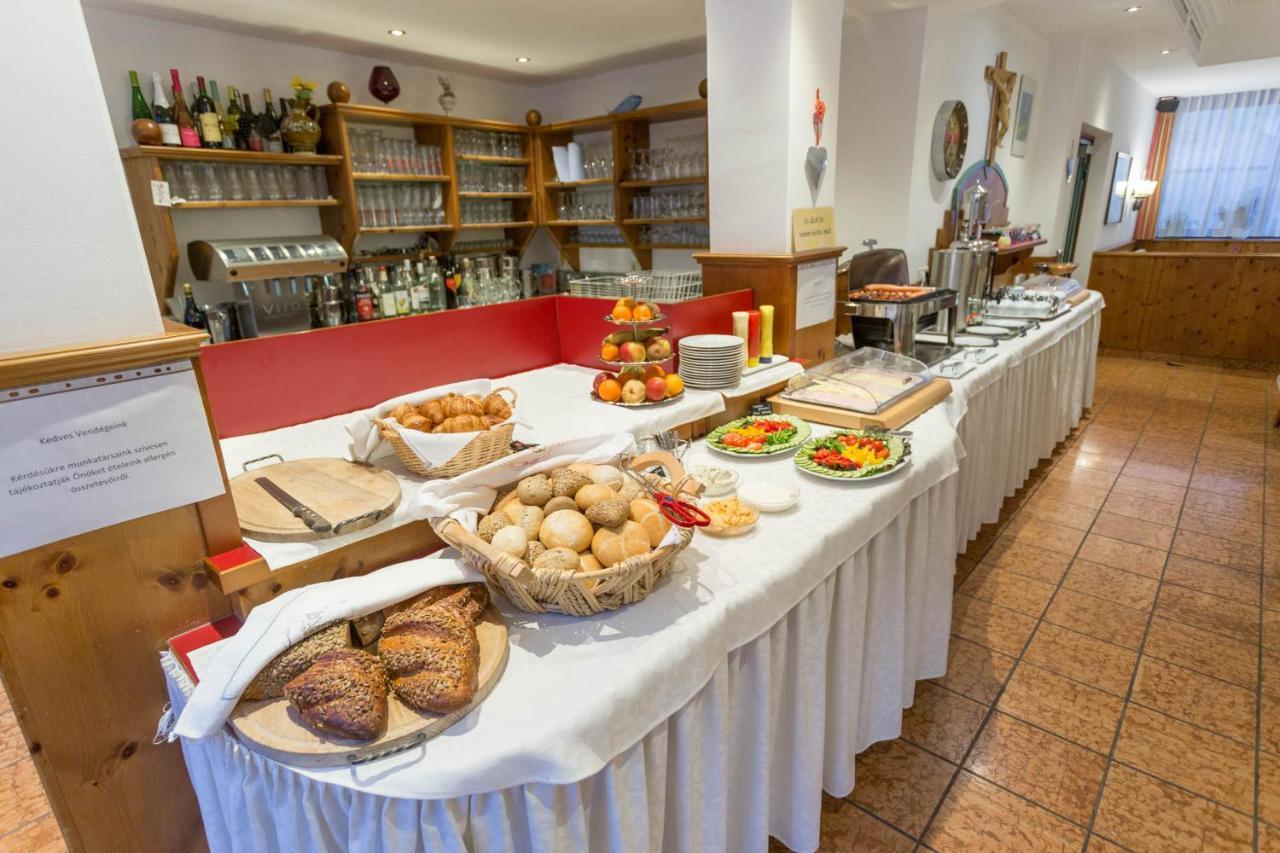 מאוטרנדורף Hotel Neuwirt מראה חיצוני תמונה