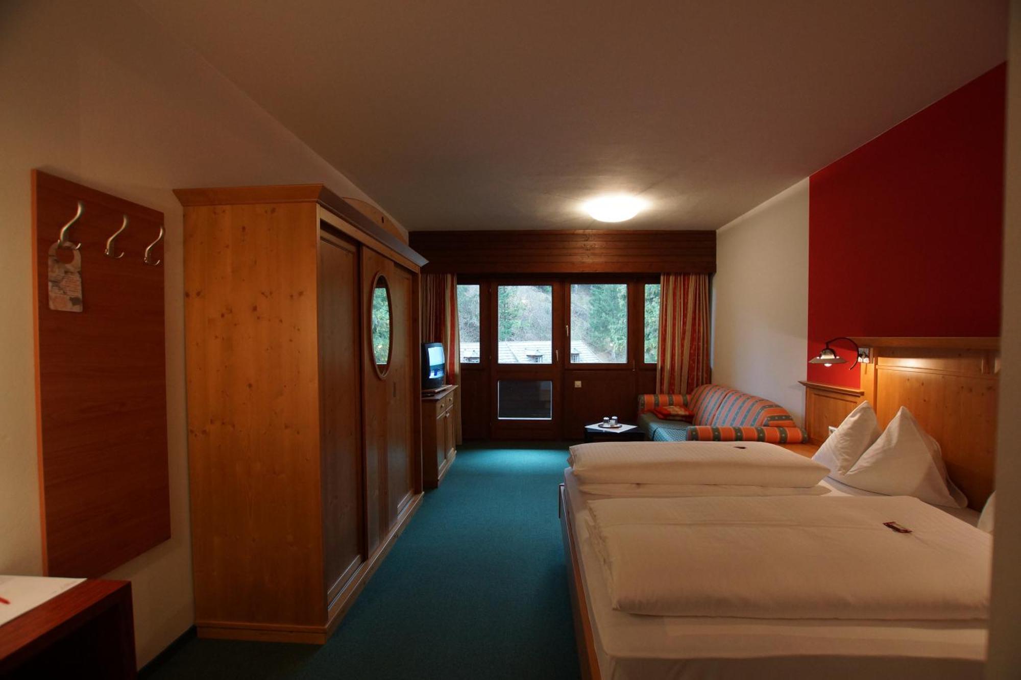 מאוטרנדורף Hotel Neuwirt חדר תמונה
